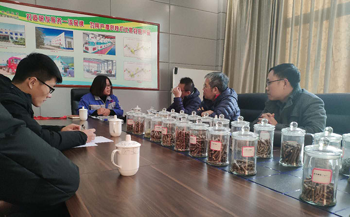 金格瑞销售代表进行方案讲解 金格瑞销售代表进行方案讲解