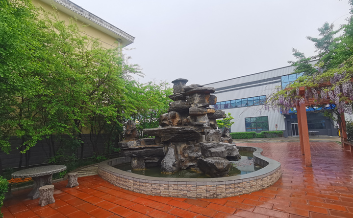 处理农林废弃物,变树枝为燃料颗粒,节能环保,一起保卫我们的蓝天白云.jpg 处理农林废弃物,变树枝为燃料颗粒,节能环保,一起保卫我们的蓝天白云.jpg