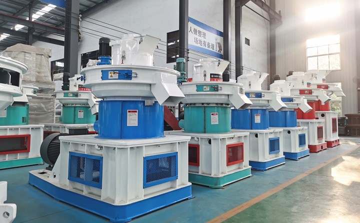 木屑制粒机.jpg 木屑制粒机.jpg