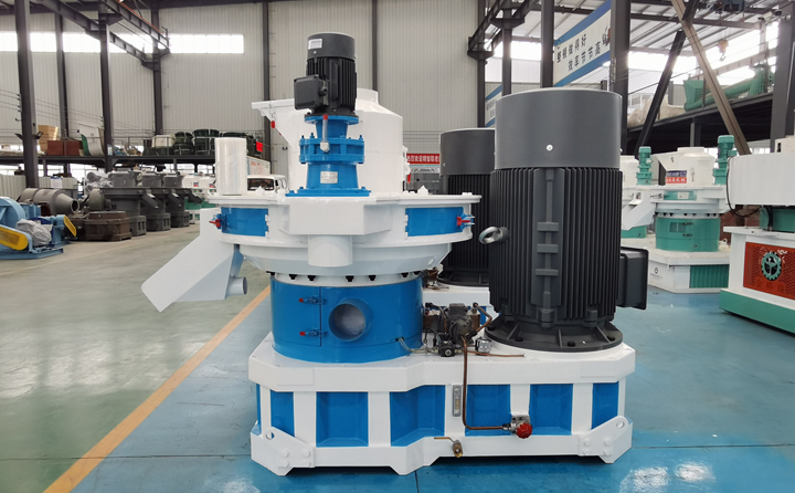 木屑制粒机.jpg 木屑制粒机.jpg