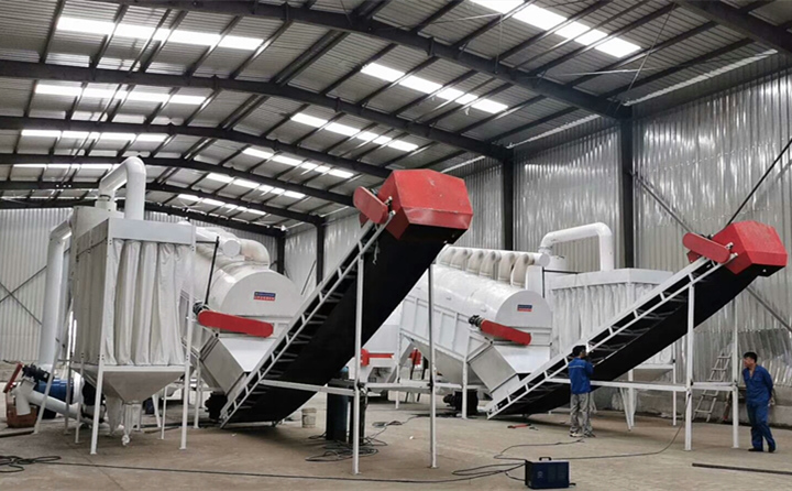 木屑制粒机.jpg 木屑制粒机.jpg